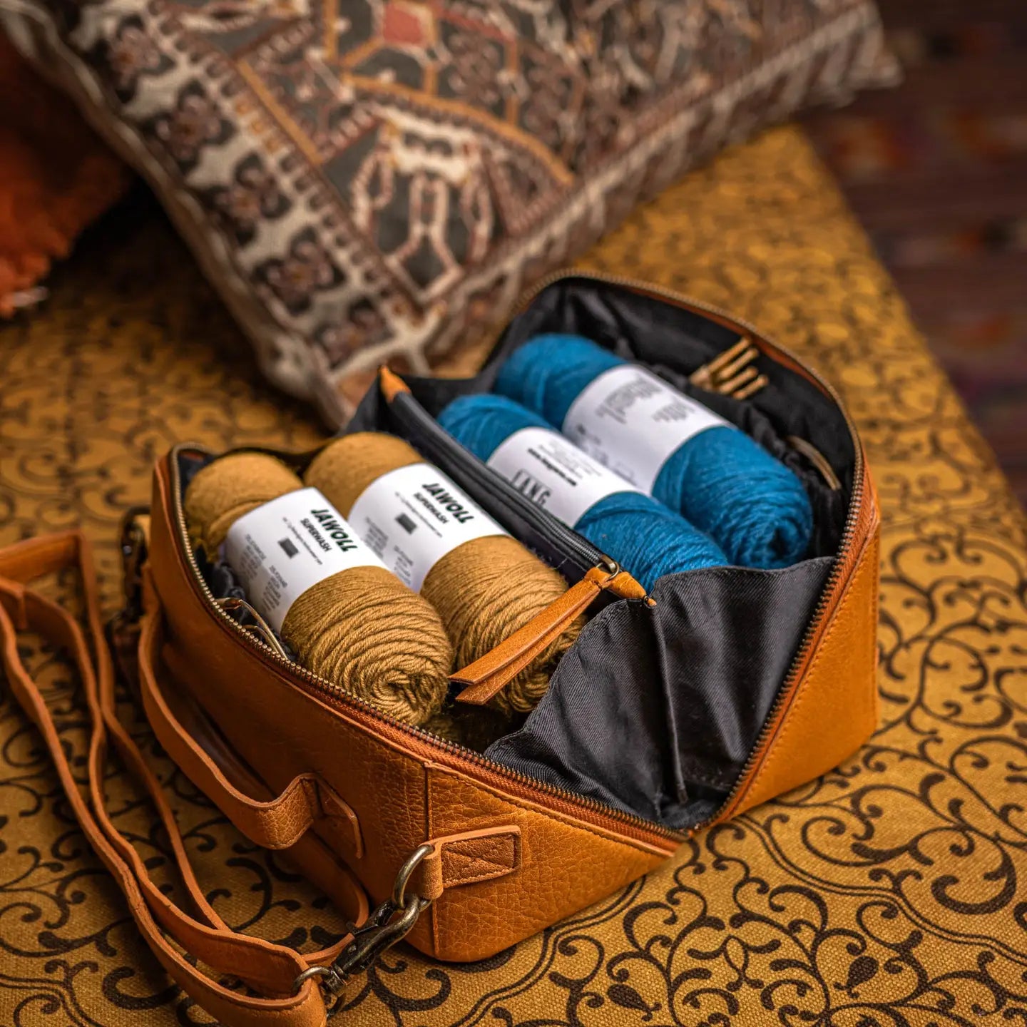 MUUD Cleo Project Bag- Whisky