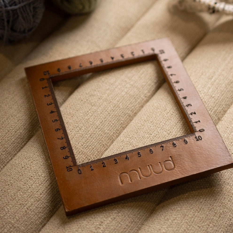 MUUD Dana Gauge Measure- Black